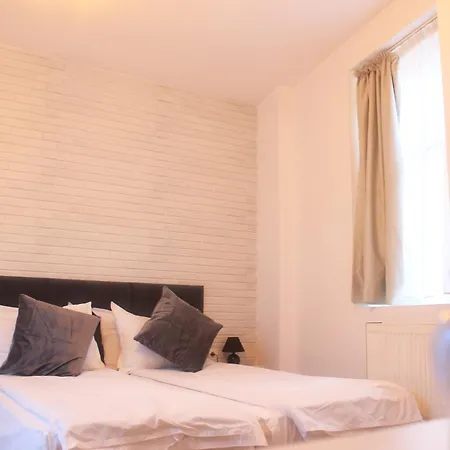 Moise House - Kosher Bucharest