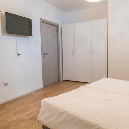 Moise House - Kosher Bucharest