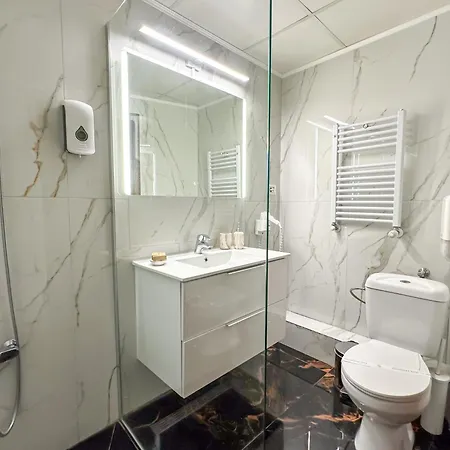 Lev Or Apartment 3*