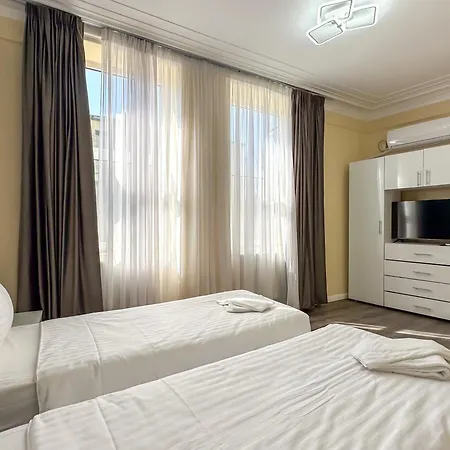 Lev Or 3* Bucharest
