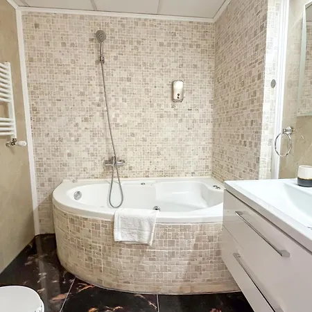 Lev Or 3* Bucharest