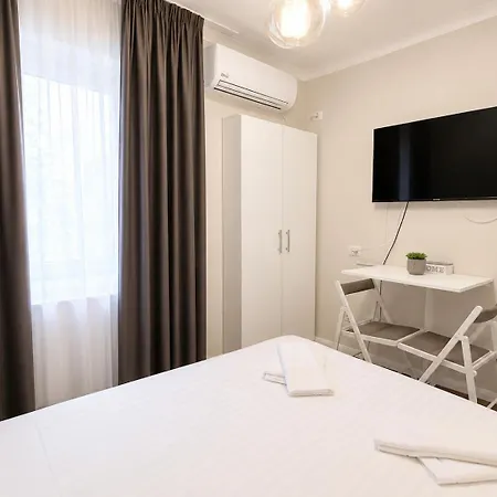 Apartment Lev Or 3*